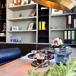 V Penthouse Διαμέρισμα