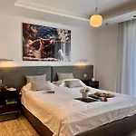 V Penthouse * Βιέστε