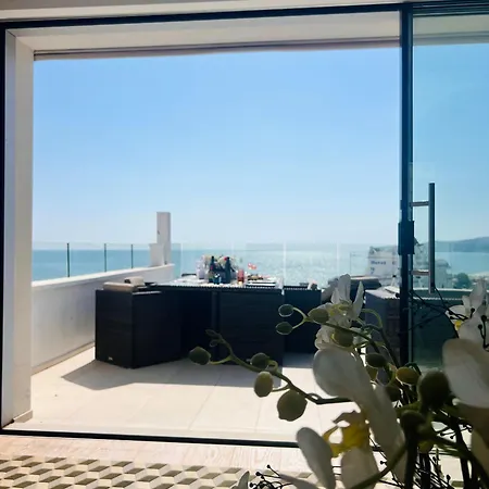 V Penthouse ヴィエステ